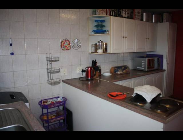 3 BEDROOM TOWNHOUSE FOR SALE IN CROYDON